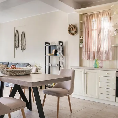 Holiday home Isalos